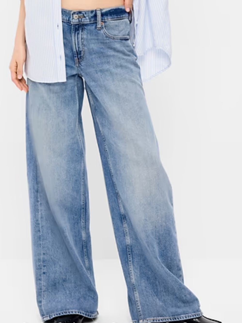 Old Navy Low-Rise Baggy Wide-Leg Jeans in Medium Wash. Size 12Tall NWT